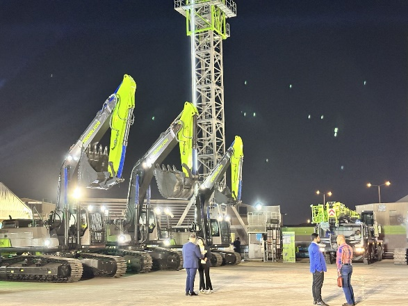 金狮贵宾会·宾至如归-尊贵显赫