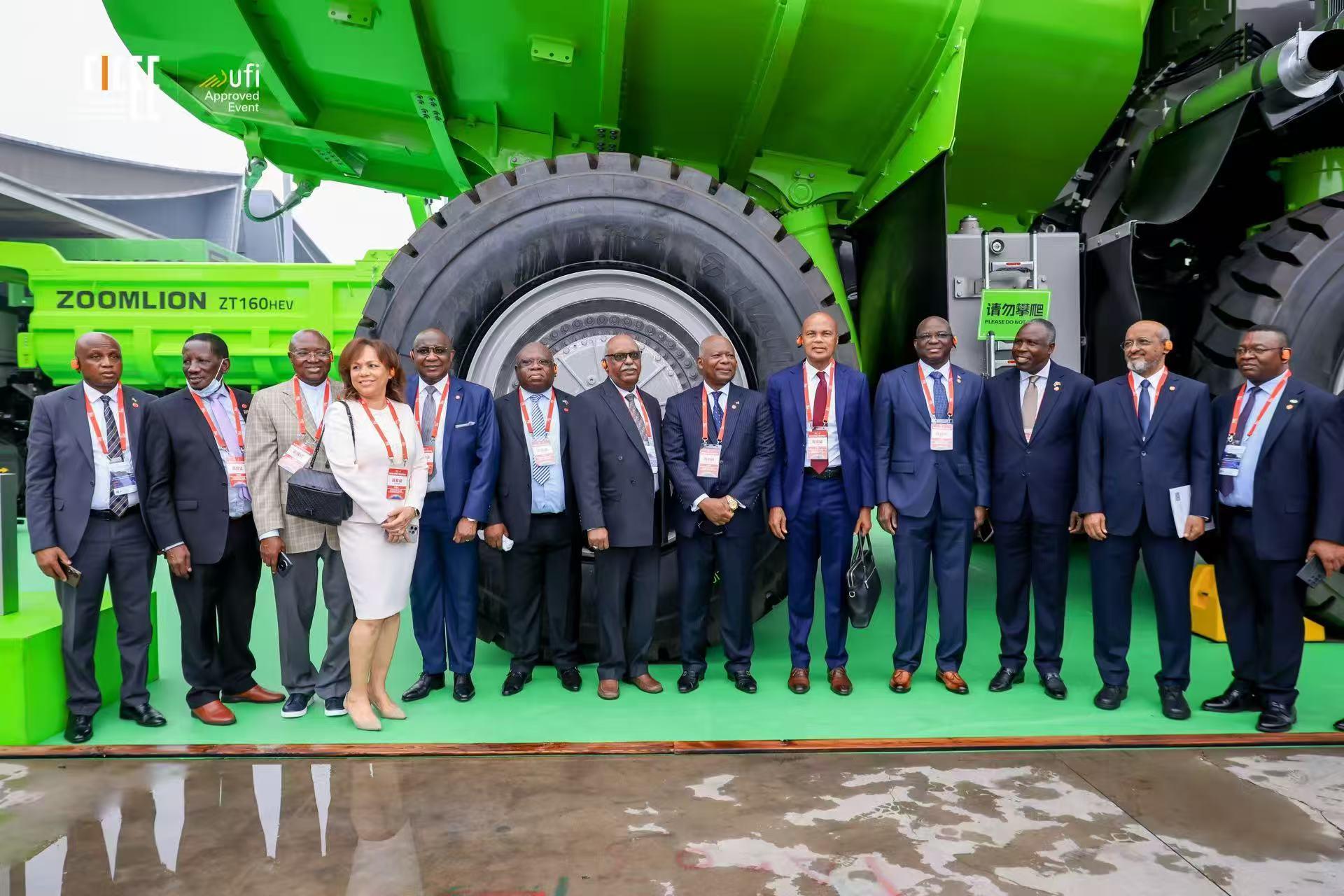 金狮贵宾会·宾至如归-尊贵显赫